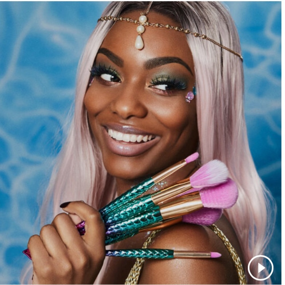 🧜🏼♀️😍Tarte Minutes to Mermaid Brush Set - Picture 4 of 6